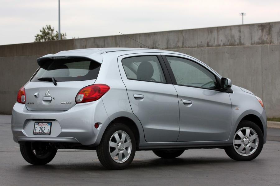 Mitsubishi Mirage 2014 года  (фото 3 из 39)